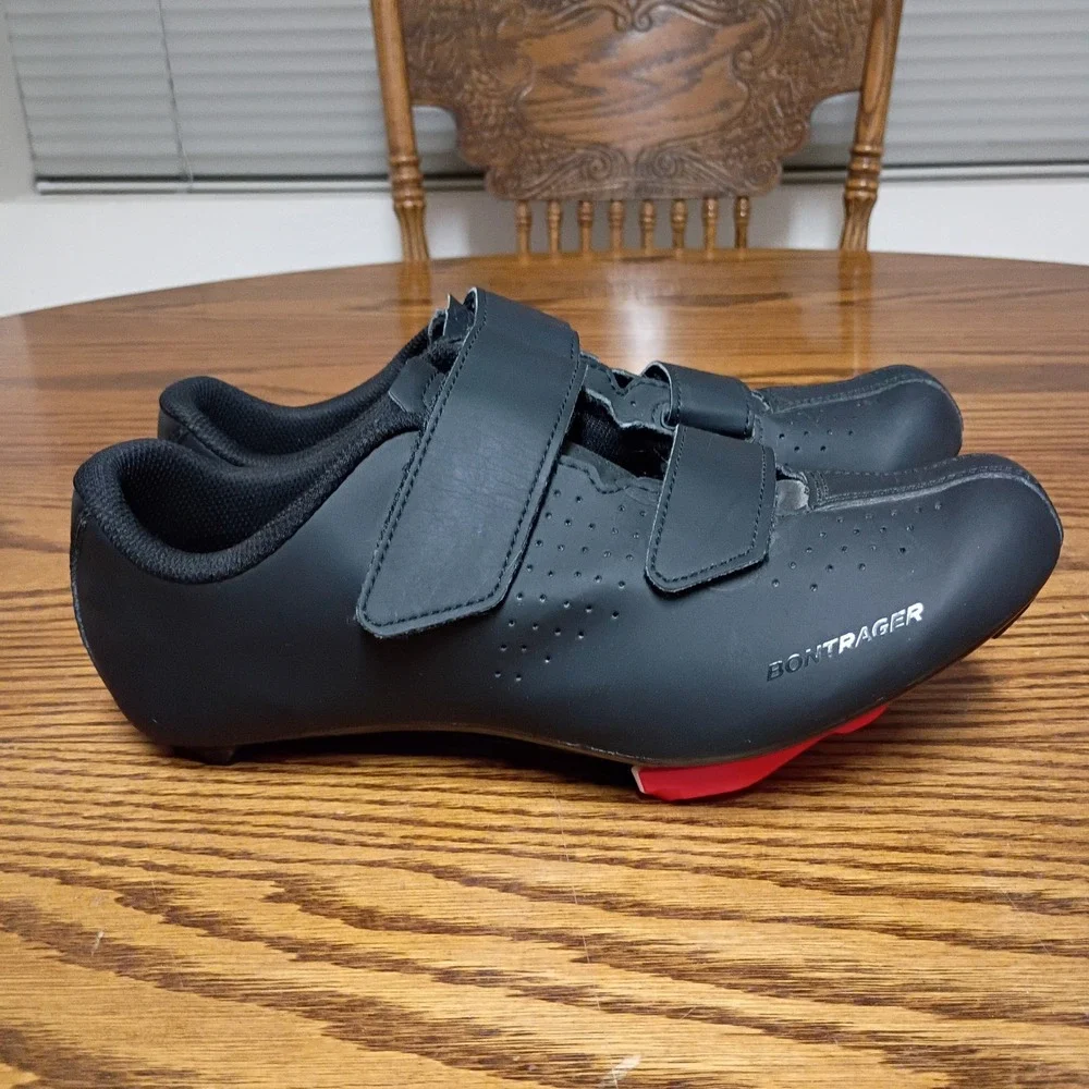 Bontrager Solstice Road Cycling Shoes Black Mens US 9 EUR 42 Cleats Included